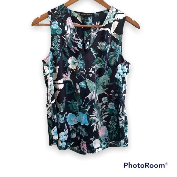 Tops at a glance. Please see listings. - Picture 6 of 16